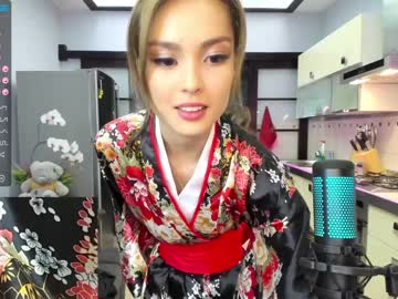 latina cam girl miya_kimmi image #1215322