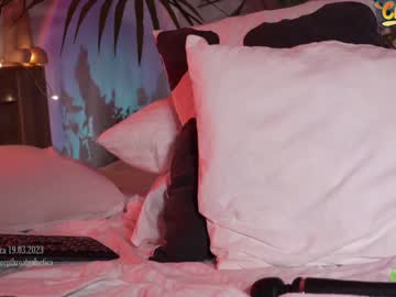 latina cam girl _deepthroatgalactica image #2637480