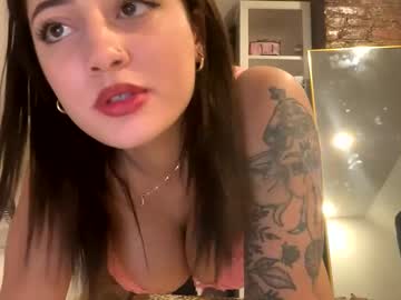 latina cam girl alissajaede image #4692478