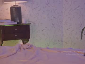 latina cam girl _2strangers image #1684379