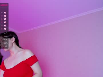latina cam girl u_needed_me_ image #1385990