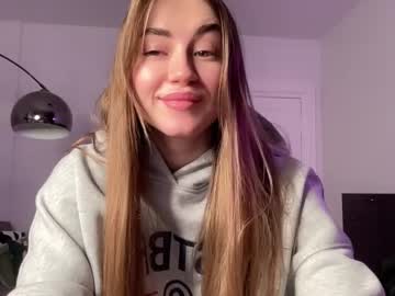 latina cam girl strawberryjamx image #2281406