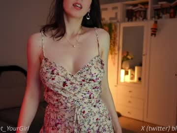 latina cam girl _blackbee_ image #3858630