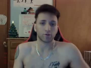 latina cam man lucasbacon13 image #3910482