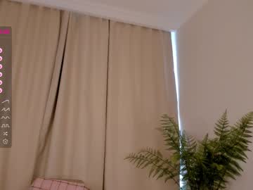 latina cam girl juliepenningtona image #3210948