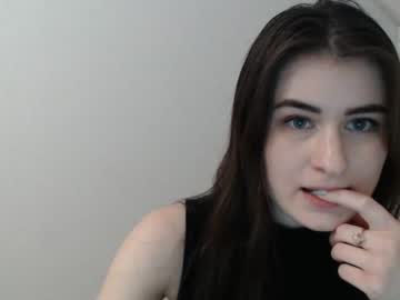 latina cam girl tart_strawberry image #2274225