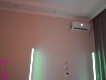 latina cam girl lindamei image #1413336