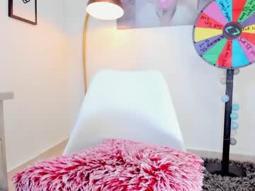 latina cam girl missniley image #4175662