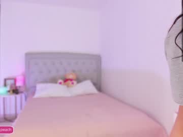 latina cam girl mila_1 image #1498376