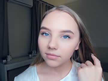 latina cam girl beauty_novel image #3853984