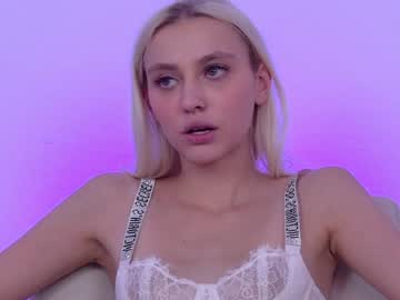 latina cam girl shycinderella image #496796