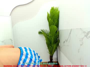 latina cam girl shy_july image #1036367