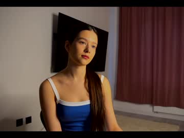 latina cam girl emilybatee image #2822073