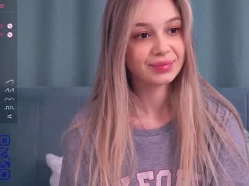 latina cam girl cinacramby image #3915362