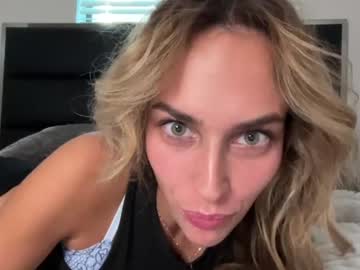 latina cam girl lily266154 image #4635292