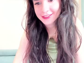 latina cam girl elaanna image #3302300