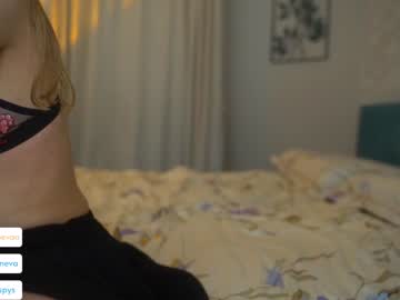 latina cam girl coyness_geneva image #4557463