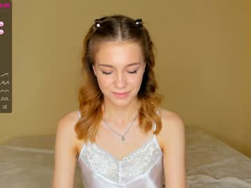 latina cam couple thomashelena image #1410489