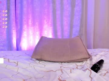 latina cam girl ashleyro1 image #4635530