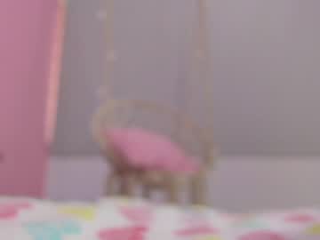 latina cam girl little_effy18 image #1411050