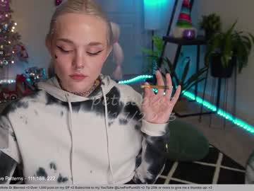 latina cam girl petitebrat image #3944171