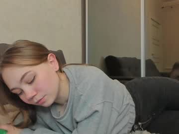 latina cam girl little__princesss1 image #505492