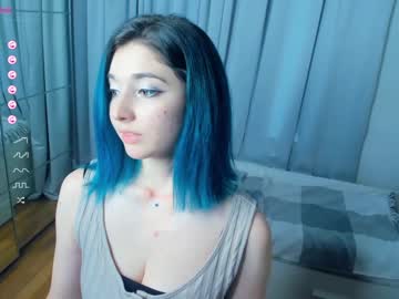 latina cam girl your_desssert image #3714756
