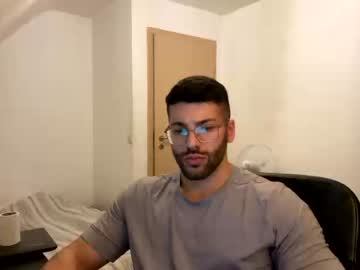 latina cam man rogan1604 image #538771