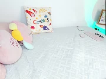 latina cam girl mila_1 image #603528