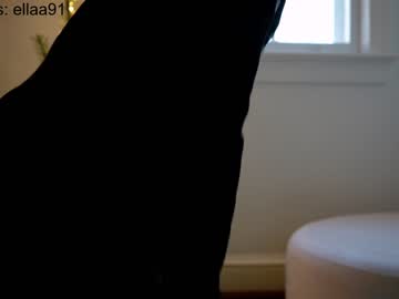 latina cam girl ellaa91 image #3898624