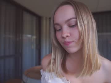 latina cam girl bibi_it_is image #2602220