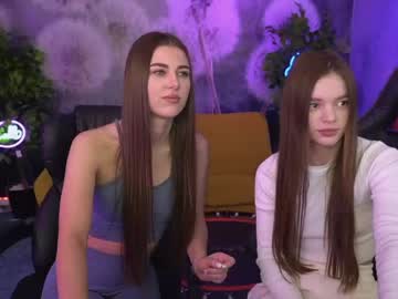 latina cam couple kira0541 image #1828920