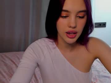 latina cam girl angella_kleee image #3832565