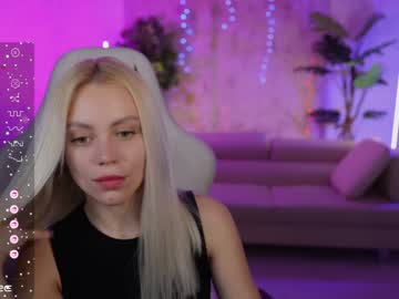 latina cam couple kira0541 image #4539460