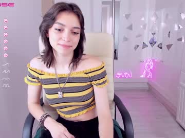 latina cam girl lily_ewing image #1863615