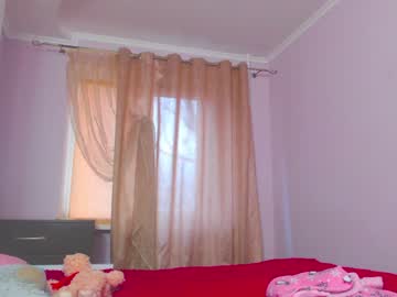 latina cam girl monica_dream18 image #270337