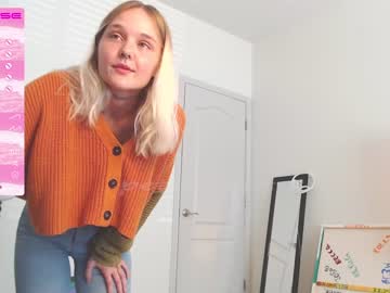latina cam girl petitebrat image #3118444