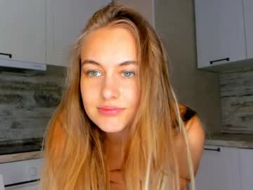 latina cam girl lindamildreda image #3390406