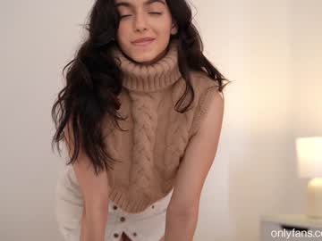 latina cam girl naughtysammx image #2950880