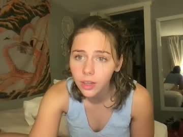 latina cam girl mayaneu image #1608380