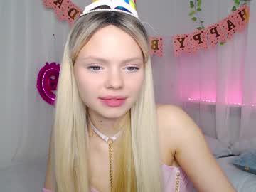 latina cam girl cutie_kendy image #3850300