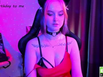 latina cam girl lovely_kisses image #1358830