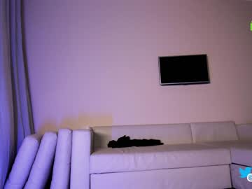 latina cam girl hollyextra image #4553375