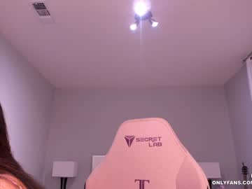 latina cam girl clara_chan image #235148