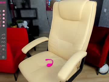 latina cam girl _lunanotgood_ image #571702