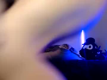 latina cam girl xlunaskye image #4006386