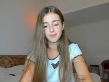 latina cam girl coy_amina image #1074424