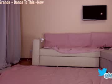 latina cam girl hollyextra image #1843947
