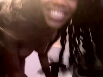 lilyblloom latina cam