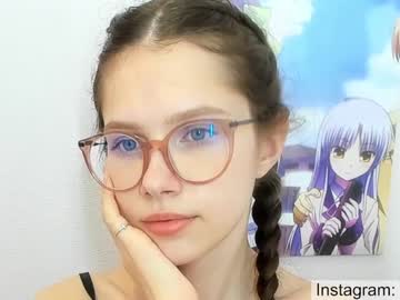 latina cam girl avrora_deis image #2949643